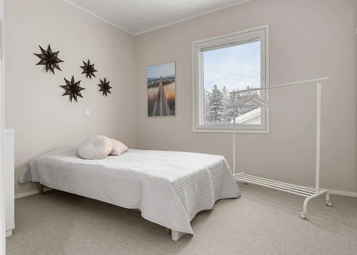Polar Snowflake Villa Rovaniemi
